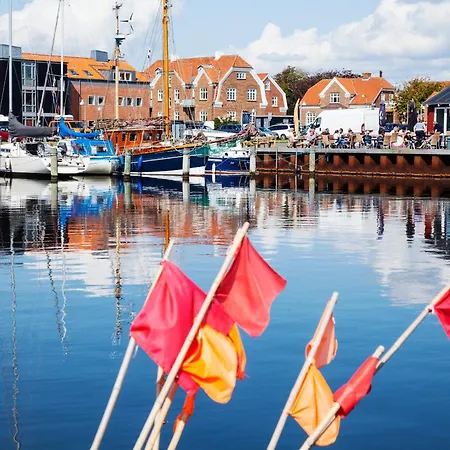 Mollegarden With Yoga, Panorama-sauna & Coworking Space Aparthotel Ringkøbing