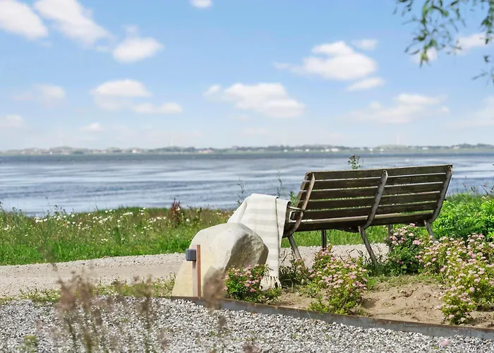 Mollegarden With Yoga, Panorama-sauna & Coworking Space 3*
